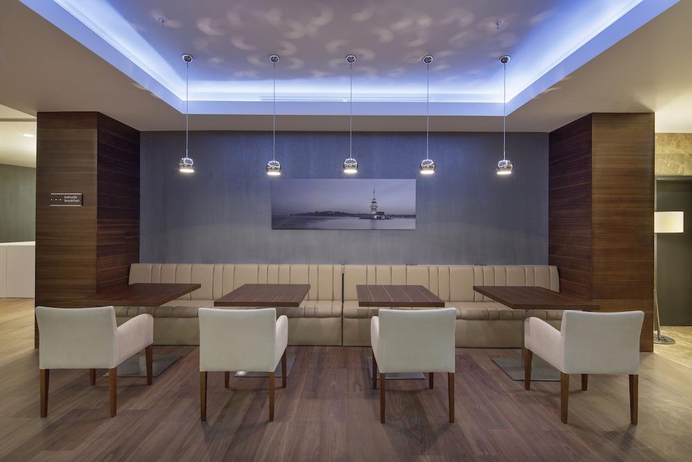 Hampton By Hilton Istanbul Kayasehir Hotel Exterior foto