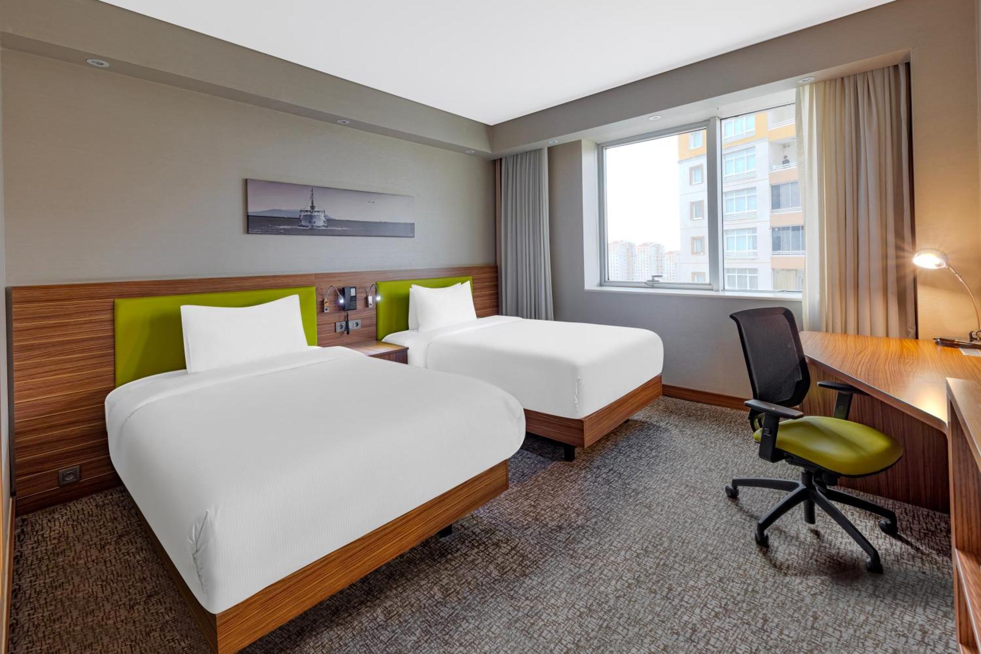 Hampton By Hilton Istanbul Kayasehir Hotel Exterior foto
