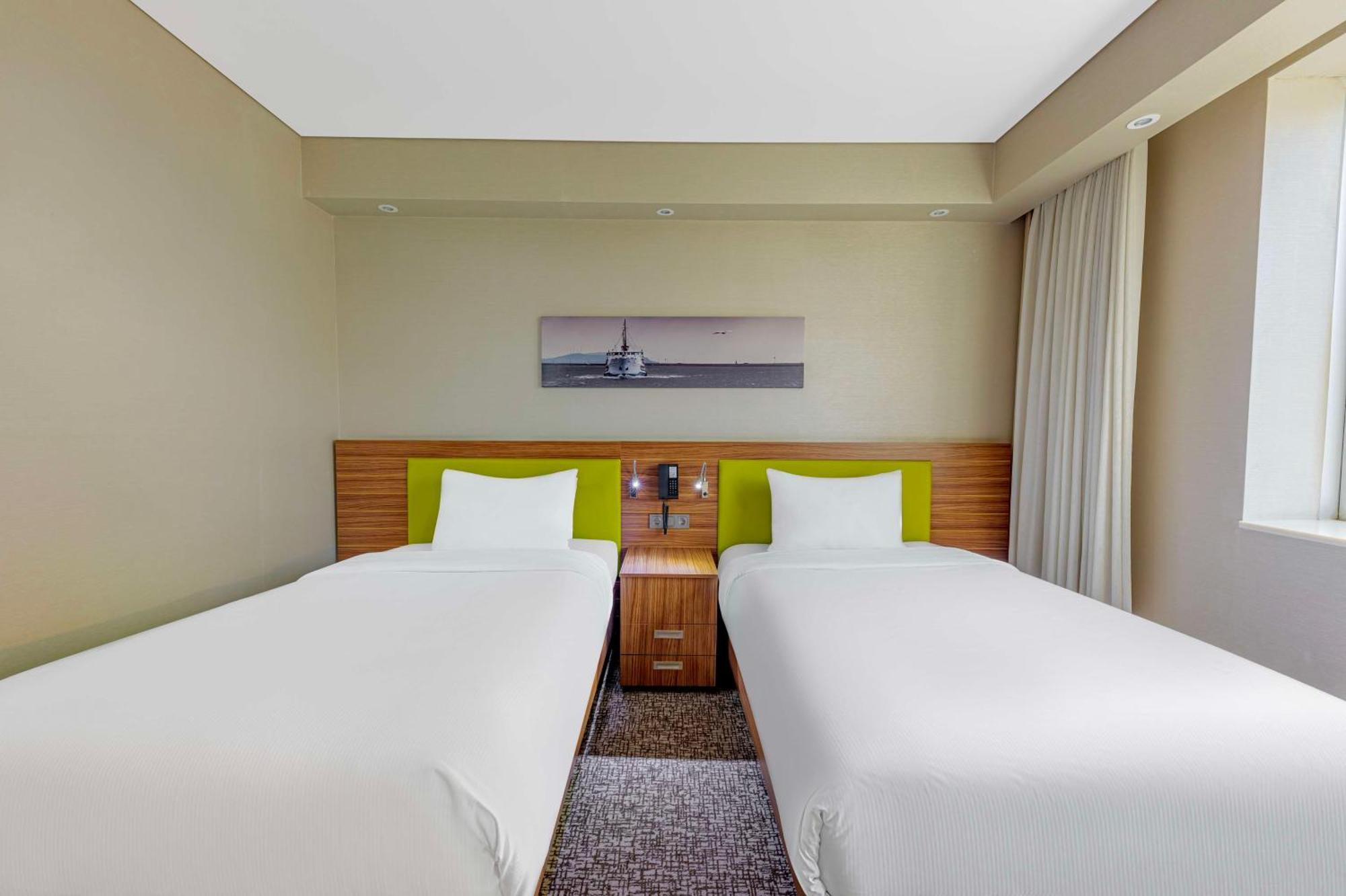 Hampton By Hilton Istanbul Kayasehir Hotel Exterior foto