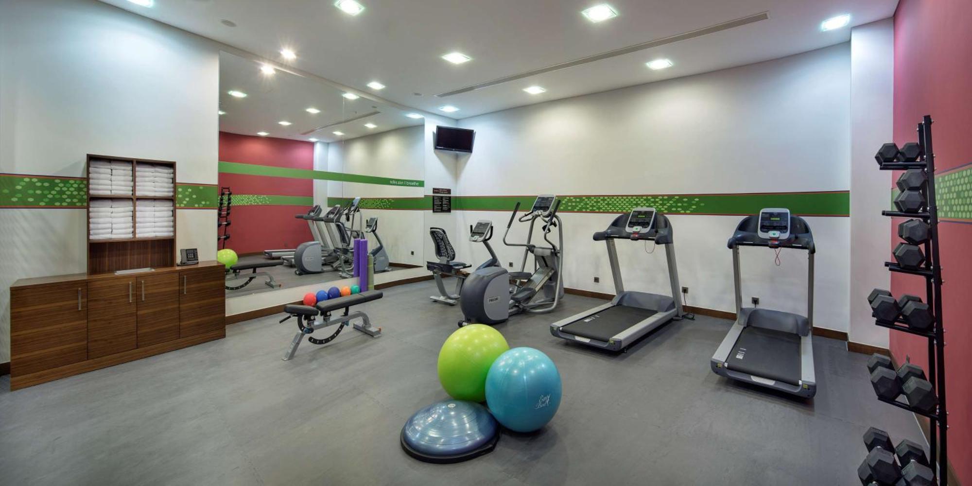 Hampton By Hilton Istanbul Kayasehir Hotel Exterior foto