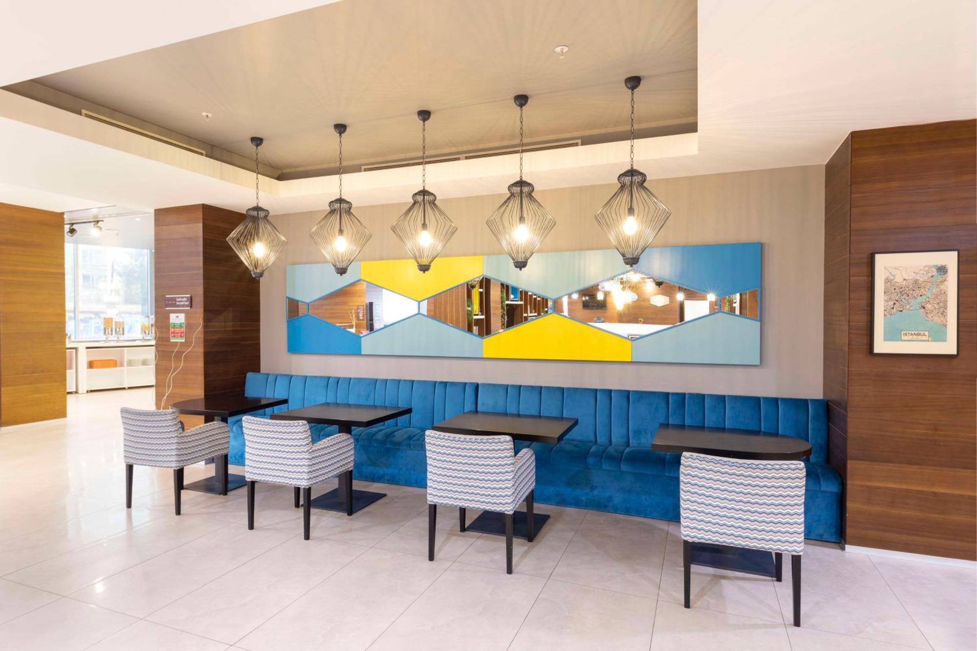Hampton By Hilton Istanbul Kayasehir Hotel Exterior foto
