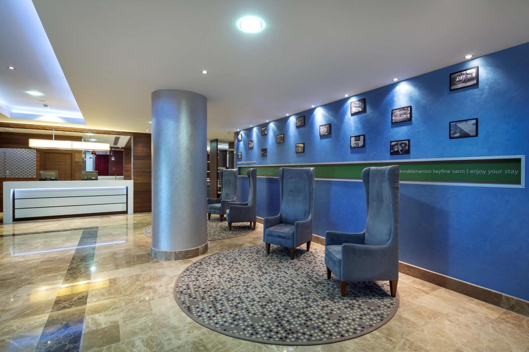 Hampton By Hilton Istanbul Kayasehir Hotel Exterior foto